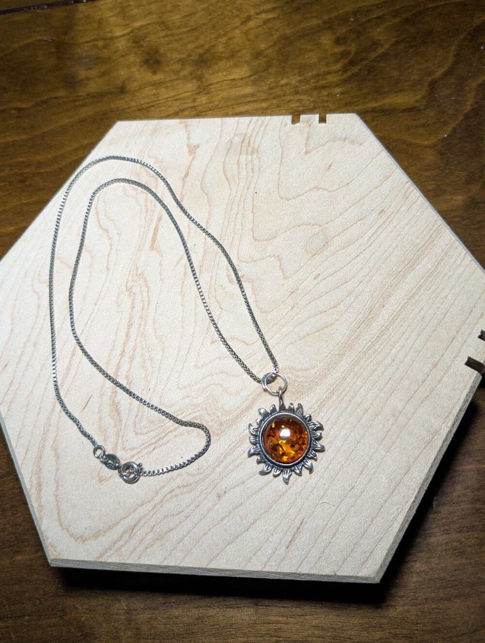 Vintage 925 Sterling Silver Baltic Amber Sun Pendant Necklace